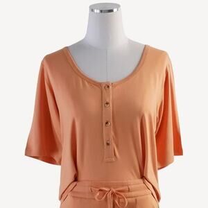 Kate Quinn Women’s Relaxed Lounge Henley Tee Brandied Melon Bamboo Size Small